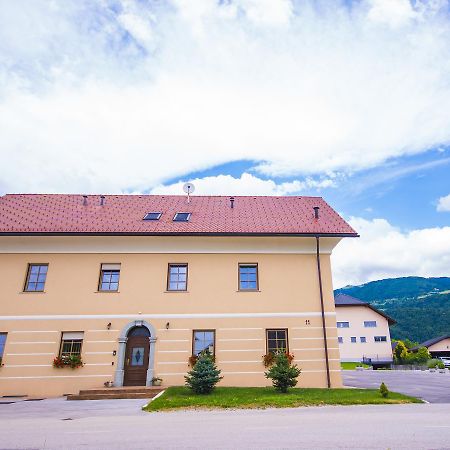 Bed & Breakfast Karun Cerklje na Gorenjskem Luaran gambar