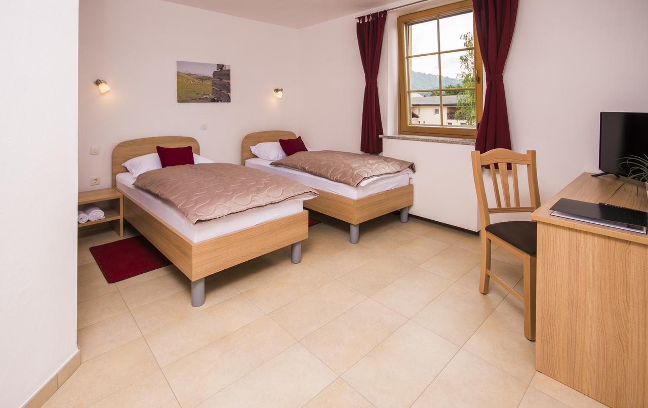 Bed & Breakfast Karun Cerklje na Gorenjskem Luaran gambar